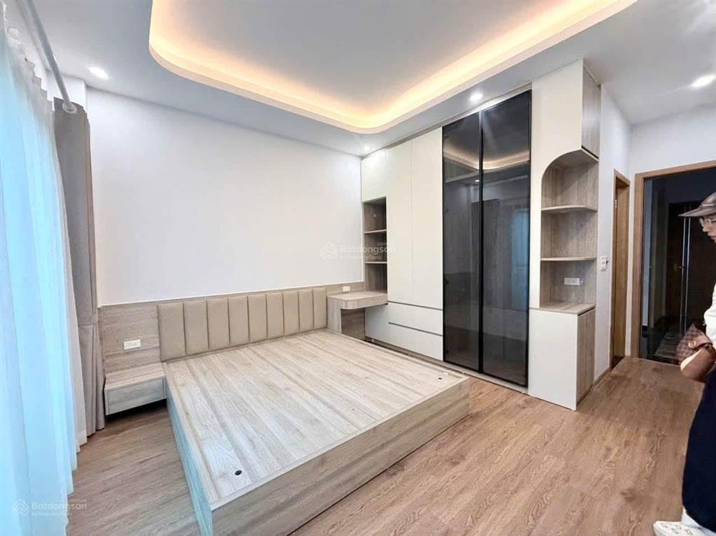 Giảm giá kim ngưu, gần ô tô, ngõ nông rộng, thông tứ phía, kinh doanh tốt. dt 38m *5t giá 7.9 tỷ.