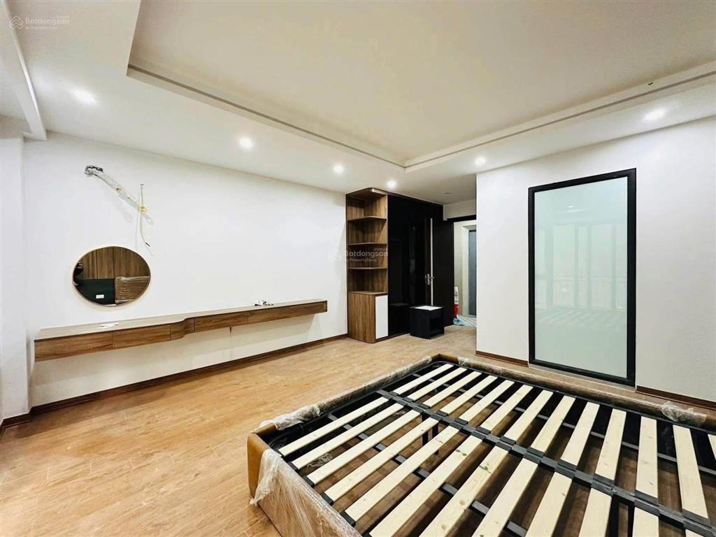 Gần ô tô tránh phố kim ngưu, phân lô, thang máy, 2 thoáng ngõ nông thông 52m*5t. giá 8,5 tỷ có tl
