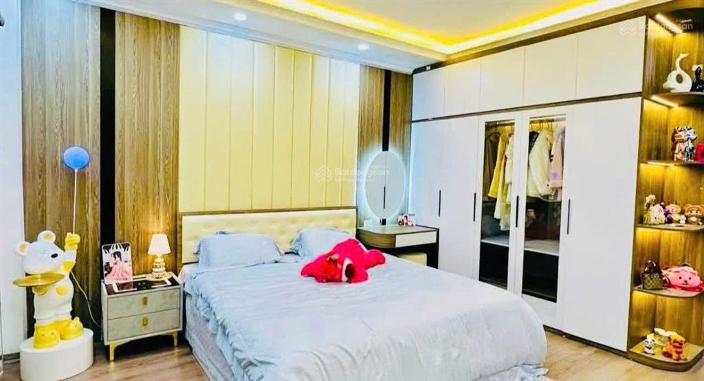 Nhanh mới kịp minh khai, ô tô vào nhà mới đẹp lung linh, ngõ thông, full nội thất, 41m*6t, 8,9 tỷ.