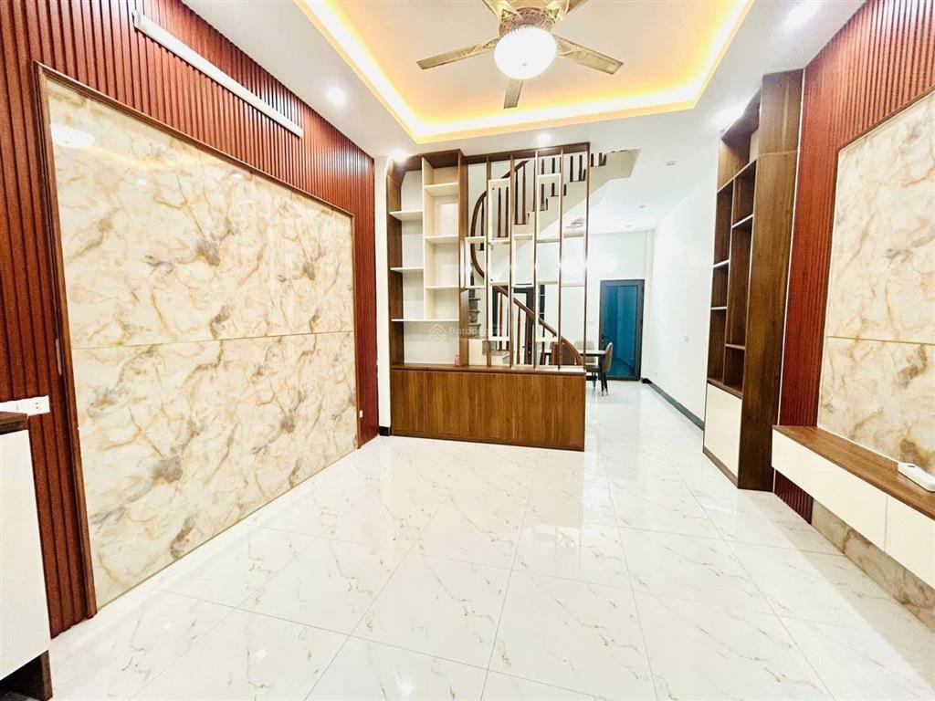 Gần ôtô tránh hoàng mai, phân lô, 2 thoáng tự nhiên, tặng full nt, ngõ thẳng. 42m2*4t, giá 8.2 tỷ