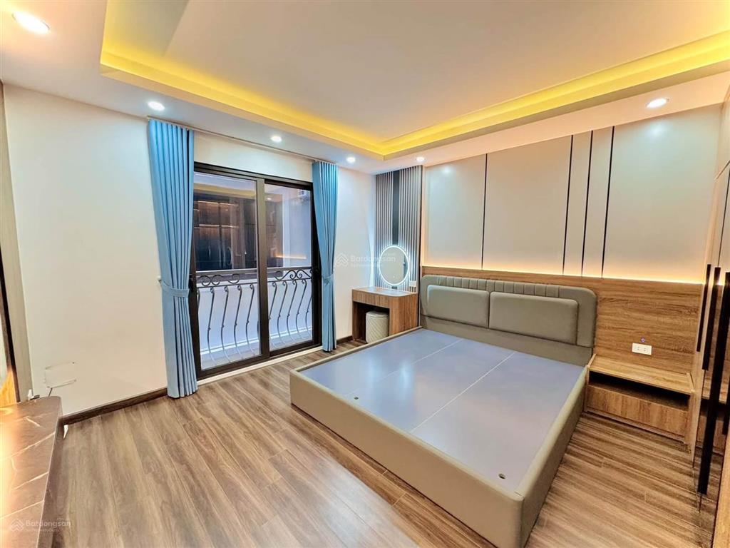 Gần ô tô tránh nguyễn đức cảnh. nhà mới, tặng nt xịn, thang máy, phân lô, 41m*7t giá 9,9 tỷ có tl.