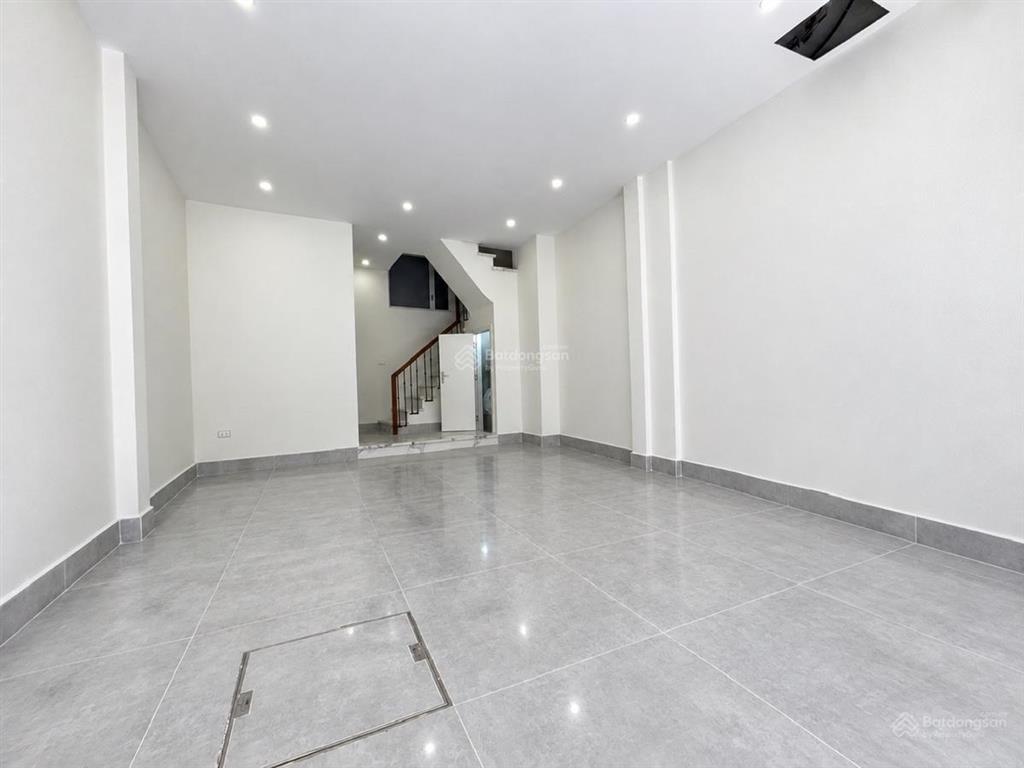 Nhanh mới kịp minh khai, ô tô vào nhà mới đẹp lung linh, ngõ thông, full nội thất, 42m*6t, 8,8 tỷ.