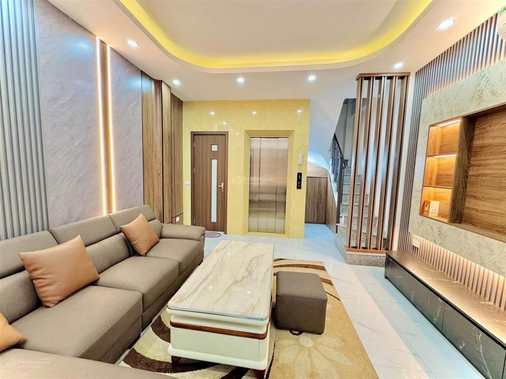 Cực víp minh khai,thang máy, lô góc, gần ô tô tránh, nhà mới, chủ tặng nt thất xịn, 45m*6t* 7,5 tỷ.