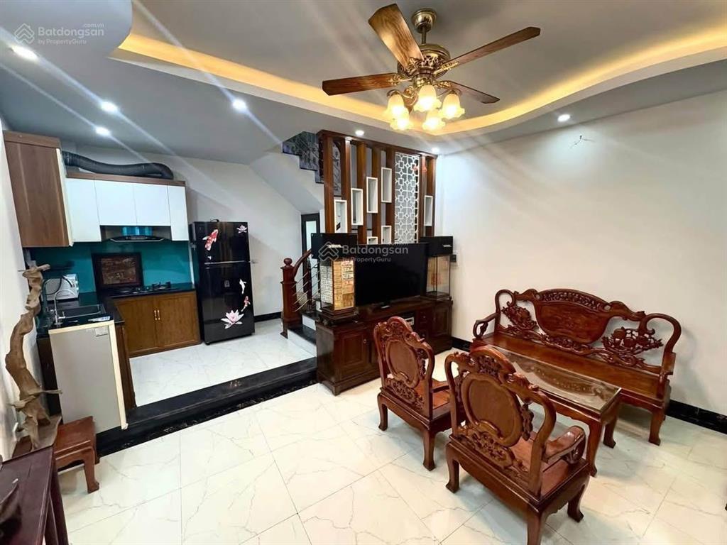 Ô tô qua cửa phố minh khai, ngõ nông thông, nhà mới, lô góc, 2 thoáng, 39m*5t, giá 7,7 tỷ. có tl