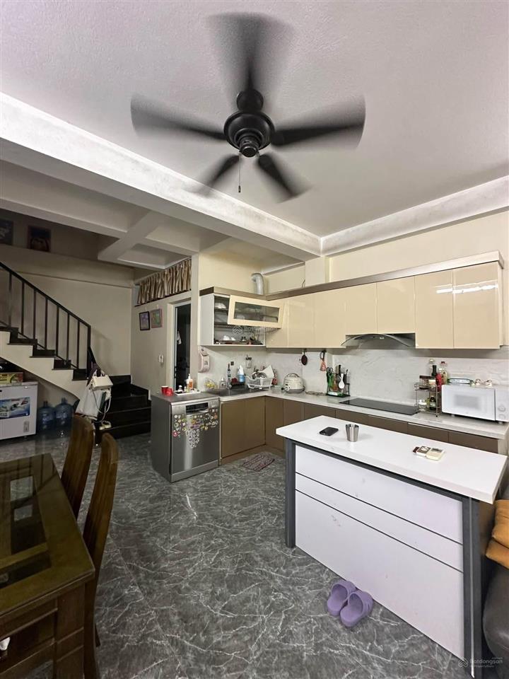 Phân lô kim ngưu, ô tô ngủ trong nhà, 2 thoáng, ngõ thông, kd gội đầu, thuốc tây 38m*5t. giá 7,2 tỷ