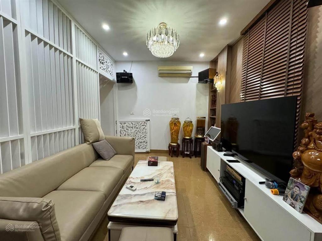 Ô tô vào nhà phố dương văn bé, ngõ thông kinh doanh tốt. nhà đẹp, 2 thoáng. 48m*5t giá 8,5 tỷ có tl