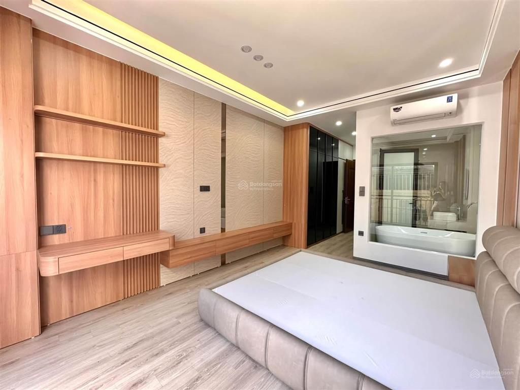 Cực hiếm phố kim ngưu, phân lô, ngõ nông, tặng full nt xịn. 2 thoáng trước sau. 35m*5t* 6,5 tỷ.