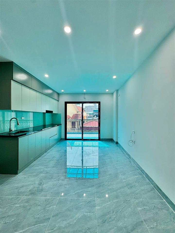 Hạ giá 2 tỷ phố minh khai, ngõ nông thông kinh doanh, nhà 2 mặt ngõ, thang máy 42m*6t giá 7,6 tỷ.