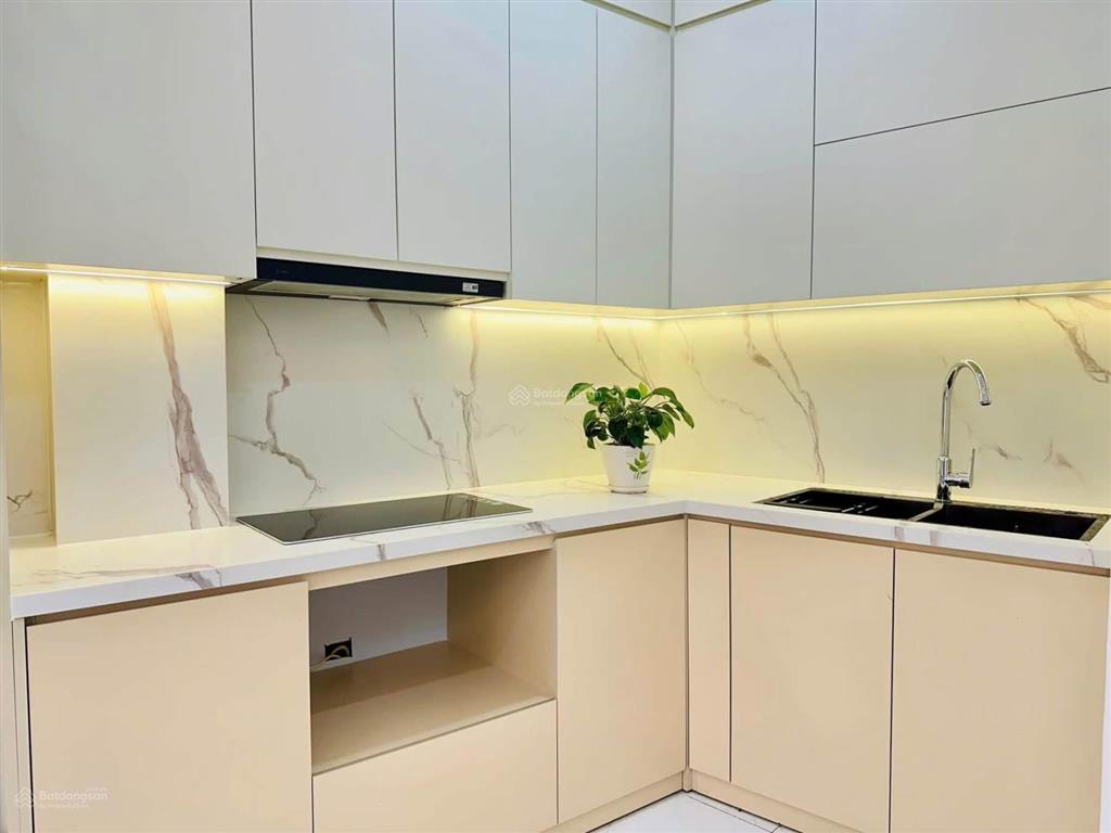 Gần mặt phố minh khai, nhà mới, tặng full nt đẹp, ngõ 2 xe máy tránh, không qh, 42m*5t * 6,9 tỷ