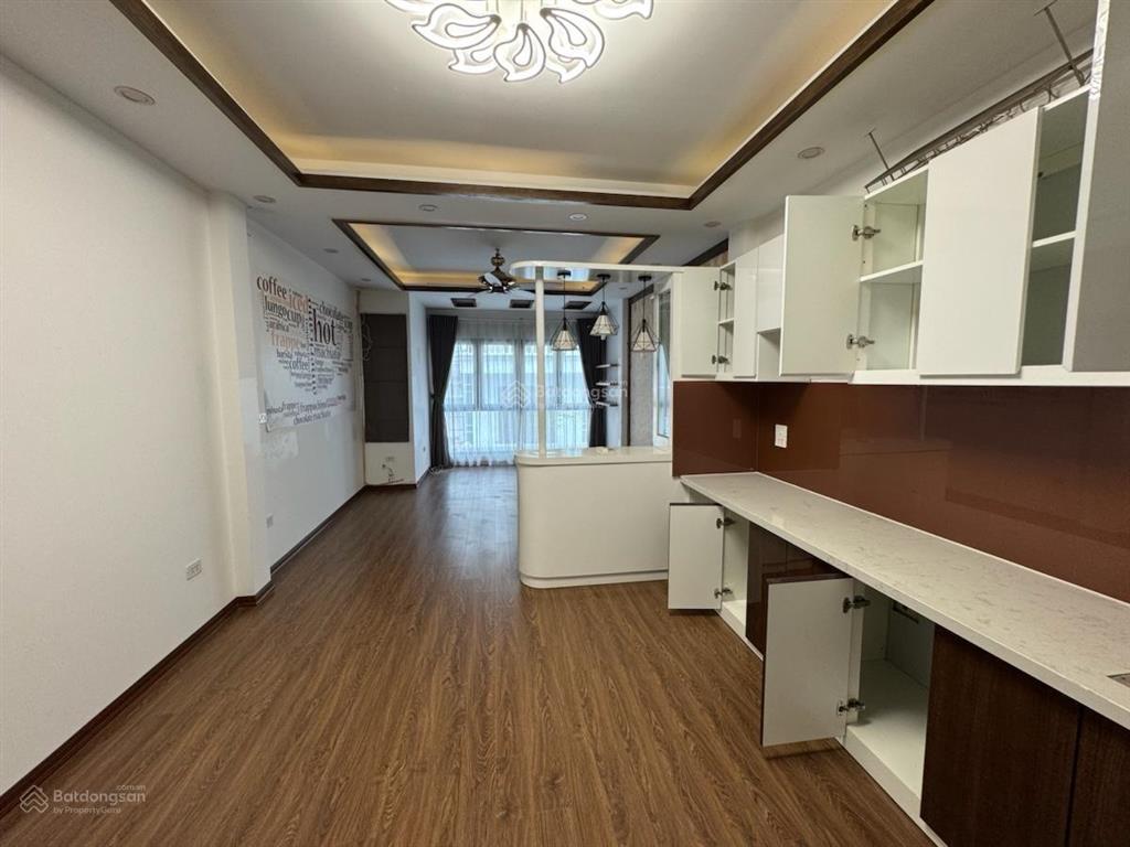 Giá tốt kim ngưu, ngõ nông thông, phân lô, thang máy, nhà mới, chủ tặng full nt 40m2*5t, 8 tỷ