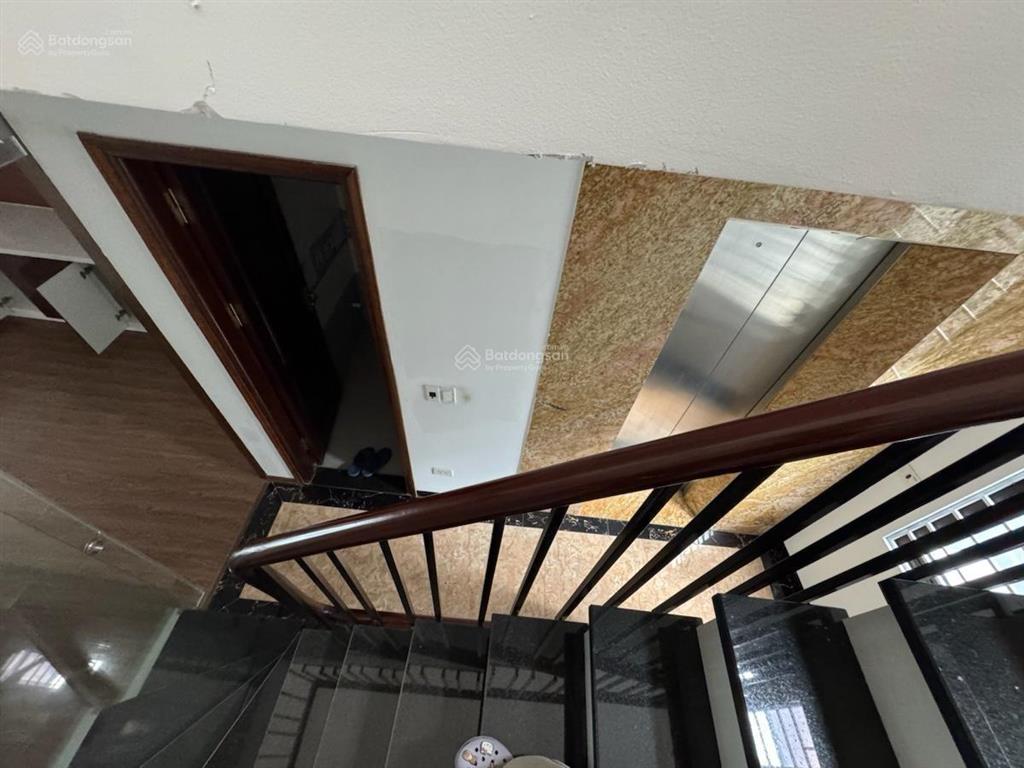 Giá tốt kim ngưu, ngõ nông thông, phân lô, thang máy, nhà mới, chủ tặng full nt 40m2*5t, 8 tỷ