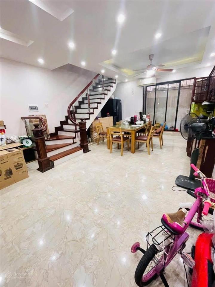 Siêu hiếm! nhà minh khai 2 thoáng ngõ thông 3 gác, 80m ra ô tô, kd, dân xây chắc chắn, 48m*5t. 7,1t