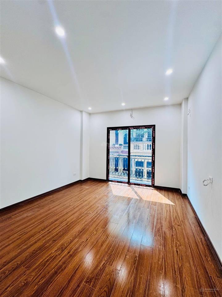 Giá sốc phố minh khai,ngõ nông thông kinh doanh, thang máy, lô góc, tặng full nt. 45m*5t giá 7,9 tỷ