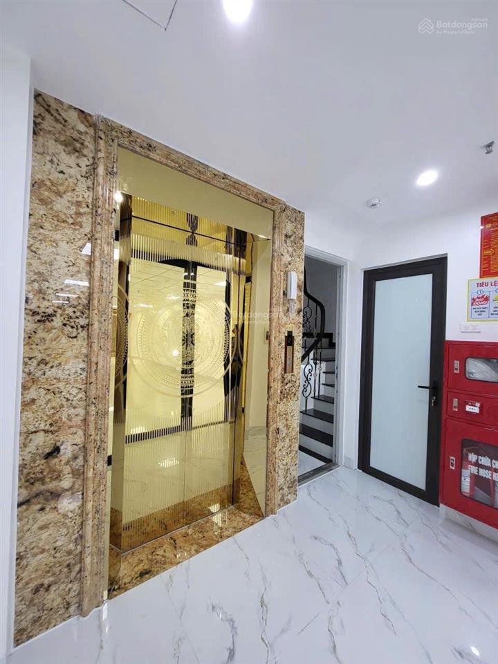 Ô tô đỗ cửa minh khai, thang máy, ngõ nông rộng 3m, lô góc, ntxịn xò, nhà đẹp, 60m*6t giá 9,9 tỷ.