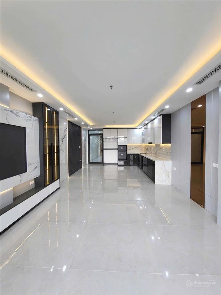 Ô tô đỗ cửa minh khai, thang máy, ngõ nông rộng 3m, lô góc, ntxịn xò, nhà đẹp, 60m*6t giá 9,9 tỷ.