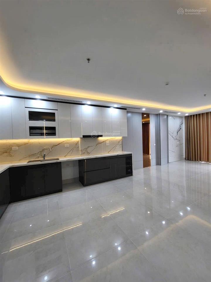 Ô tô đỗ cửa minh khai, thang máy, ngõ nông rộng 3m, lô góc, ntxịn xò, nhà đẹp, 60m*6t giá 9,9 tỷ.
