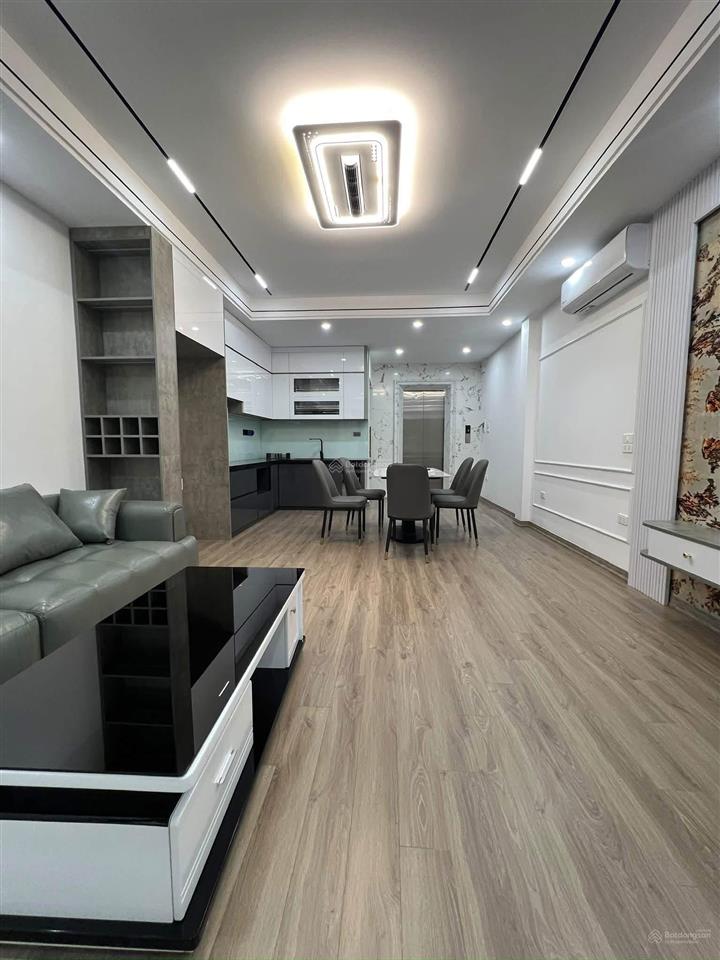 10m ra phố bạch mai, ngõ thông kinh doanh, nhà đẹp, thang máy, tặng full nội thất xịn. 36m*5t *6,9t