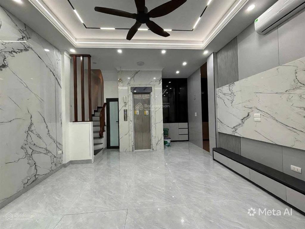 Lô góc 2 thoáng minh khai, ngõ nông thông kd sầm uất. thang máy, nhà mới, 48m*6t giá 8,8 tỷ