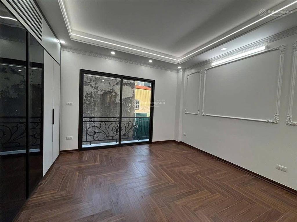 Lô góc 2 thoáng minh khai, ngõ nông thông kd sầm uất. thang máy, nhà mới, 48m*6t giá 8,8 tỷ