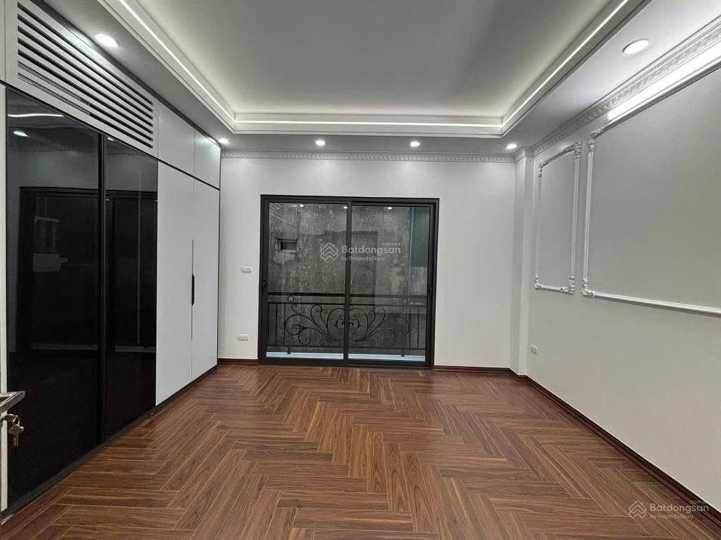 Lô góc 2 thoáng minh khai, ngõ nông thông kd sầm uất. thang máy, nhà mới, 48m*6t giá 8,8 tỷ