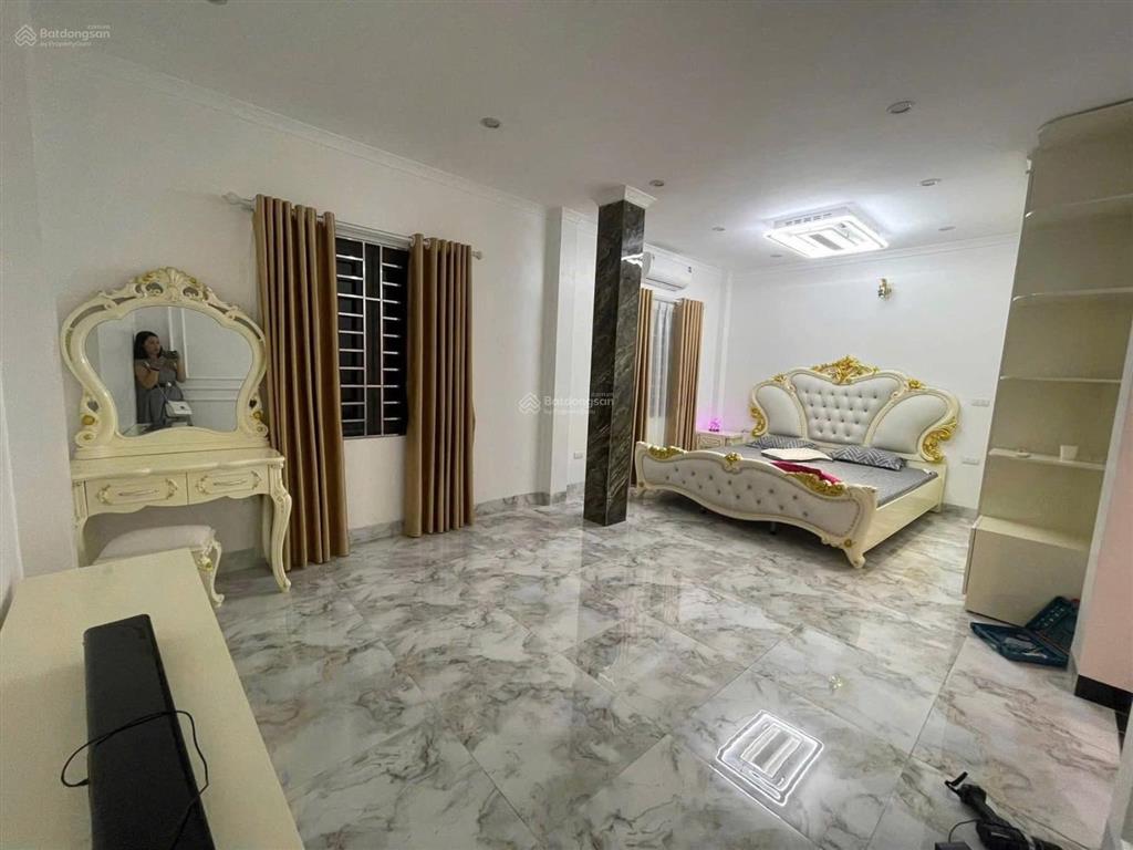 Gần phố bạch mai, ngõ nông thông thoáng, lô góc nhà đẹp 2 thoáng, nt xịn sò. 50m*5t*8,5 tỷ có tl.
