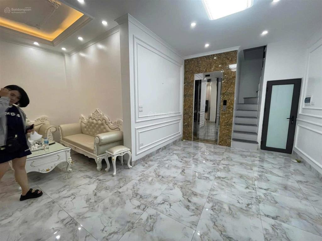 Gần phố bạch mai, ngõ nông thông thoáng, lô góc nhà đẹp 2 thoáng, nt xịn sò. 50m*5t*8,5 tỷ có tl.