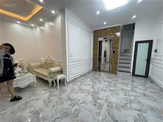 Gần phố bạch mai, ngõ nông thông thoáng, lô góc nhà đẹp 2 thoáng, nt xịn sò. 50m*5t*8,5 tỷ có tl.