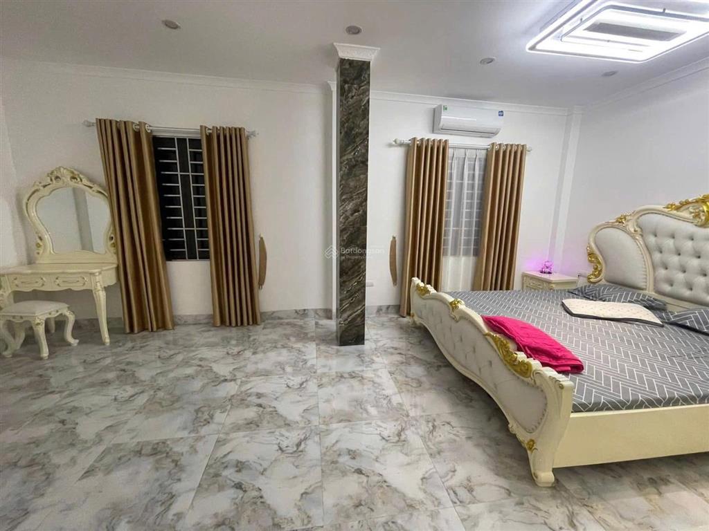 Gần phố bạch mai, ngõ nông thông thoáng, lô góc nhà đẹp 2 thoáng, nt xịn sò. 50m*5t*8,5 tỷ có tl.