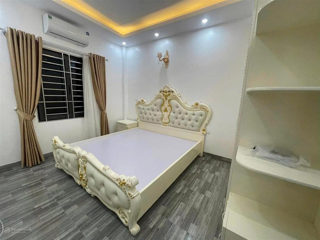 Gần phố bạch mai, ngõ nông thông thoáng, lô góc nhà đẹp 2 thoáng, nt xịn sò. 50m*5t*8,5 tỷ có tl.