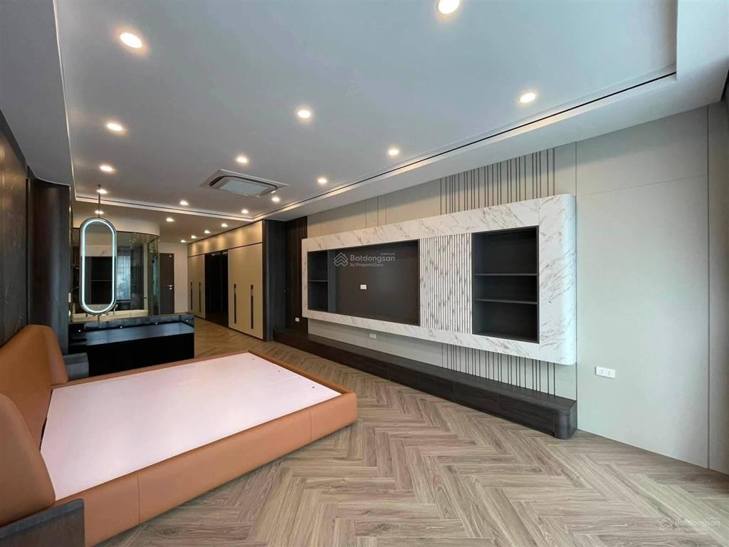 Ô tô đỗ cửa phố bạch mai, thang máy,phân lô, 2 thoáng, trước nhà sân rộng, 48m*5. giá 9,2 tỷ có tl.