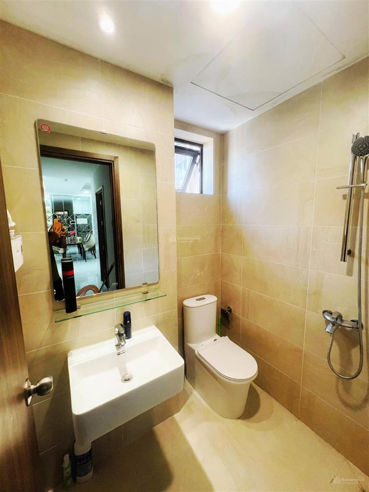 Chính chủ bán căn 3pn 85m2 nội thất cơ bản dành cho kh thích sự cao cấp giá tốt 3 tỷ 2xx view sông