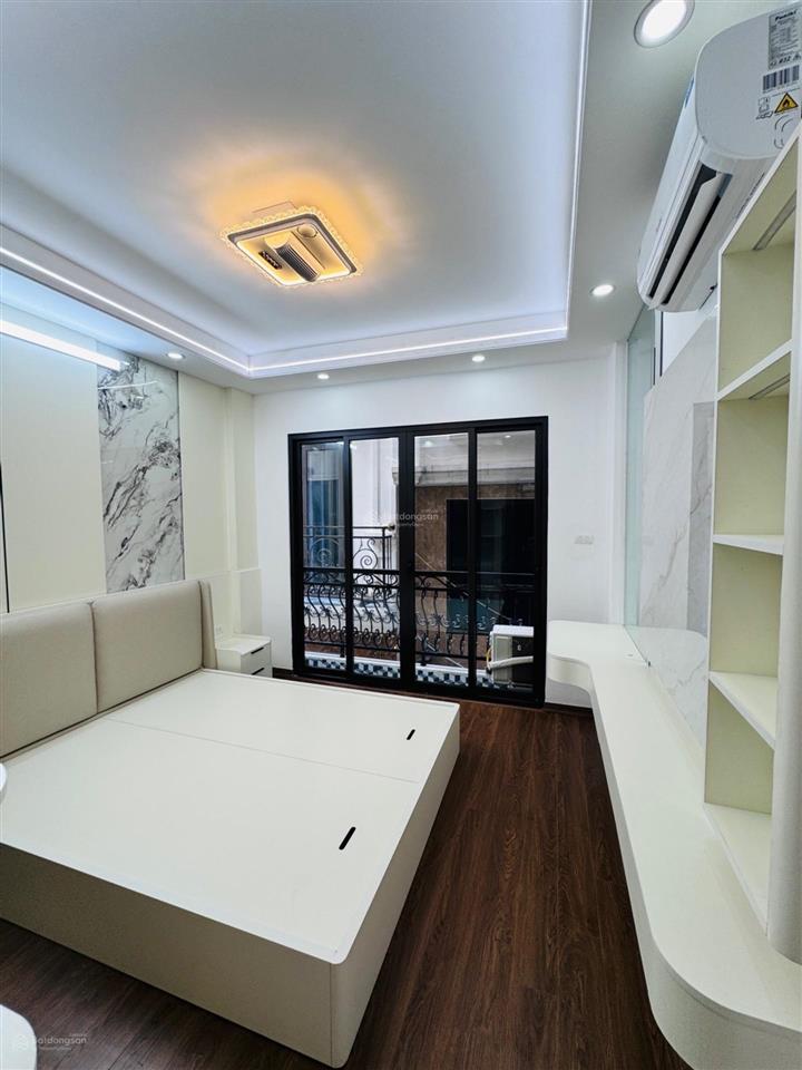 Bán gấp 9,5 tỷ nhà đẹp xây mới tinh 6 tầng  thang máy phố trần đại nghĩa, gần đh bách khoa