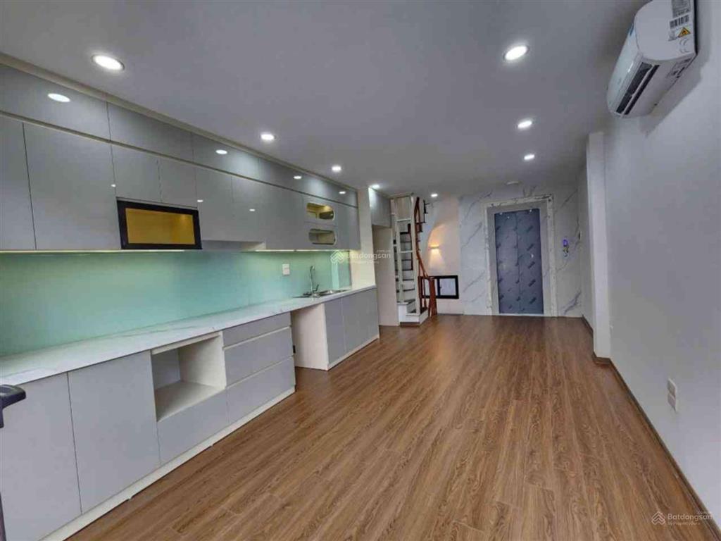 Bán gấp 9,5 tỷ nhà đẹp xây mới tinh 6 tầng  thang máy phố trần đại nghĩa, gần đh bách khoa