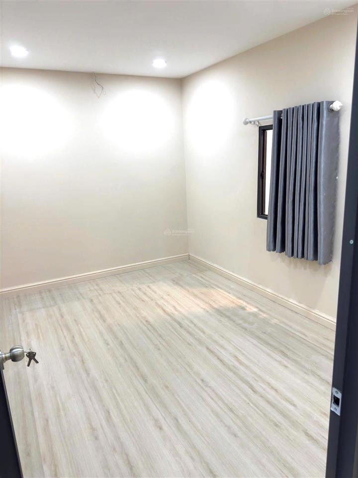Nhà 2 mặt hẻm xe hơi cách mặt tiền tô ngọc vân 50m linh đông 60m2 2pn giá 5.3 tỷ  gần chợ thủ đức