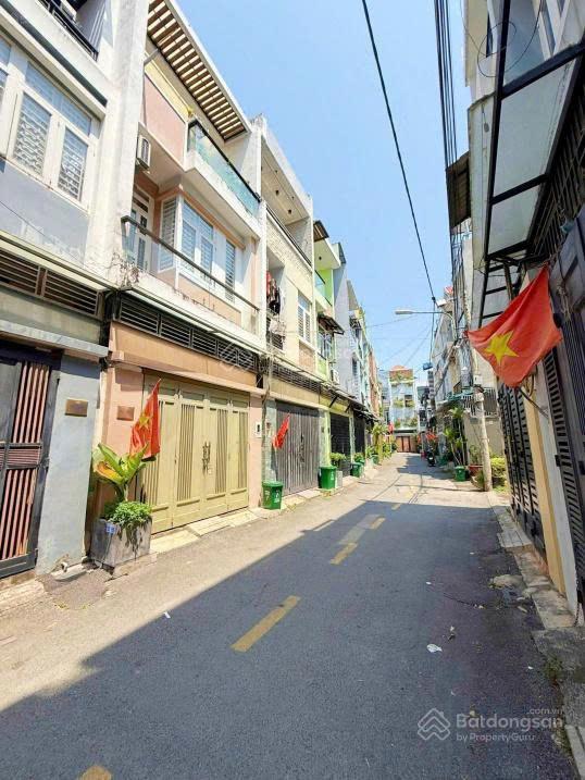 7,5 tỷ sở hữu nhà phố 3 tầng hiệp bình phước shr, giá còn tl tốt  sát quốc lộ 13, vạn phúc