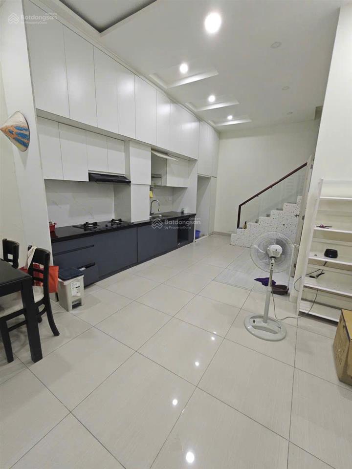 Chỉ 6.95 tỷ nhà 3 tầng ngay khu hồng long  sát vạn phúc, quốc lộ 13  có giá tốt cho đầu tư