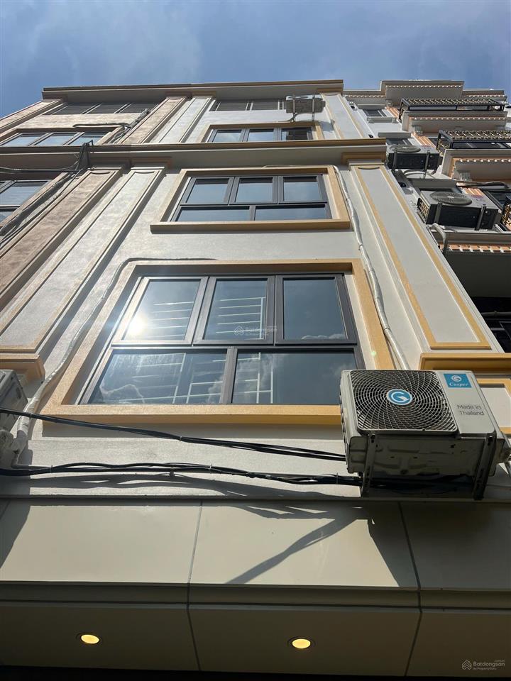 Nhà cổ nhuế, 44m2 x 4 tầng, 100m ra phạm văn đồng, ô tô 10m, chỉ 9.7 tỷ