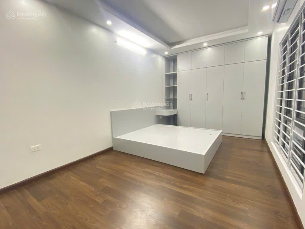 Nhà cổ nhuế, 44m2 x 4 tầng, 100m ra phạm văn đồng, ô tô 10m, chỉ 9.7 tỷ