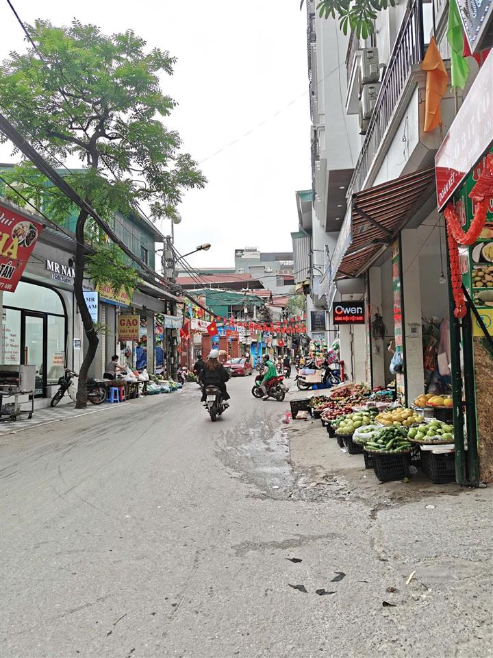 Nhà cổ nhuế, 44m2 x 4 tầng, 100m ra phạm văn đồng, ô tô 10m, chỉ 9.7 tỷ