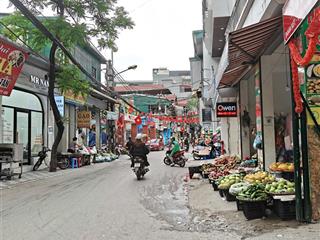 Nhà cổ nhuế, 44m2 x 4 tầng, 100m ra phạm văn đồng, ô tô 10m, chỉ 9.7 tỷ