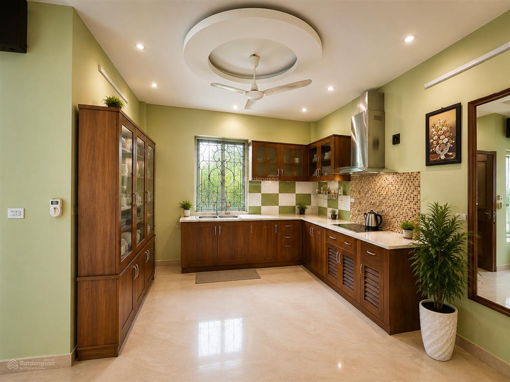 Hiếm! nhà trung tâm phú thượng, 15m ra đường đôi ciputra, 70m2, 18 tỷ, lô góc 2 mặt tiền 9m