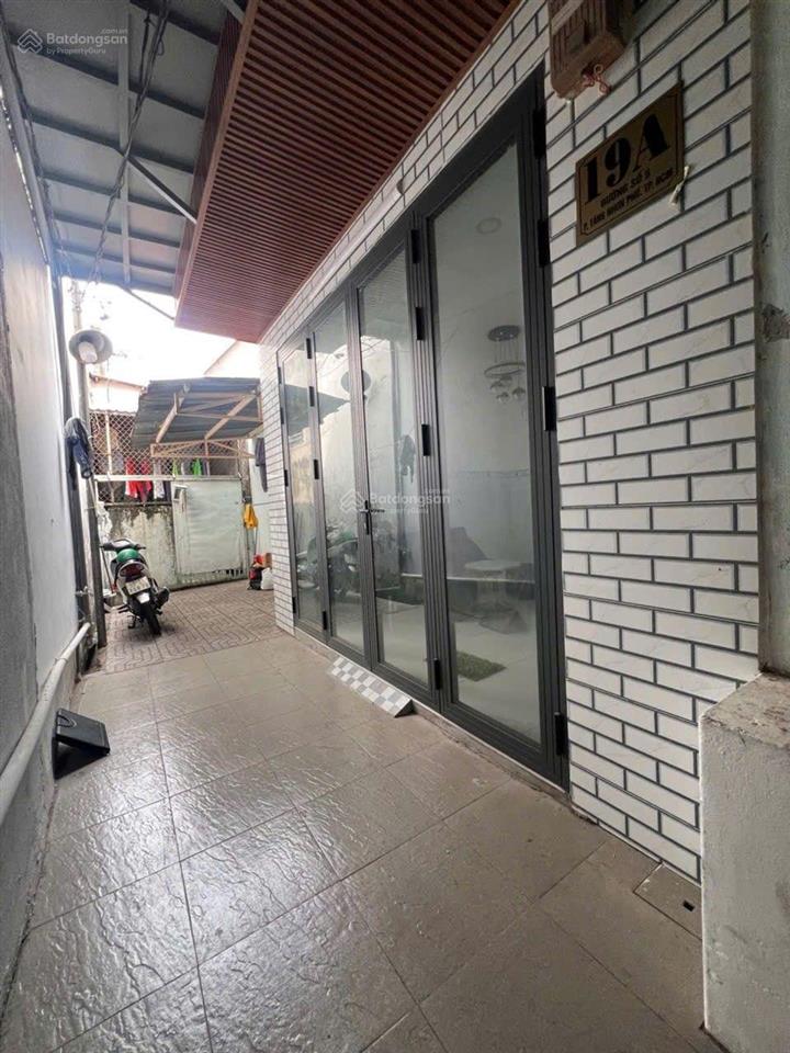 Nhà 1 trệt 1 lầu, mặt tiền hẻm đường số 5