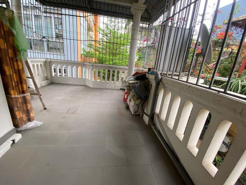 Nhà phố lạc trung 55m2 lô góc ô tô đỗ cửa, hàng xóm cán bộ.