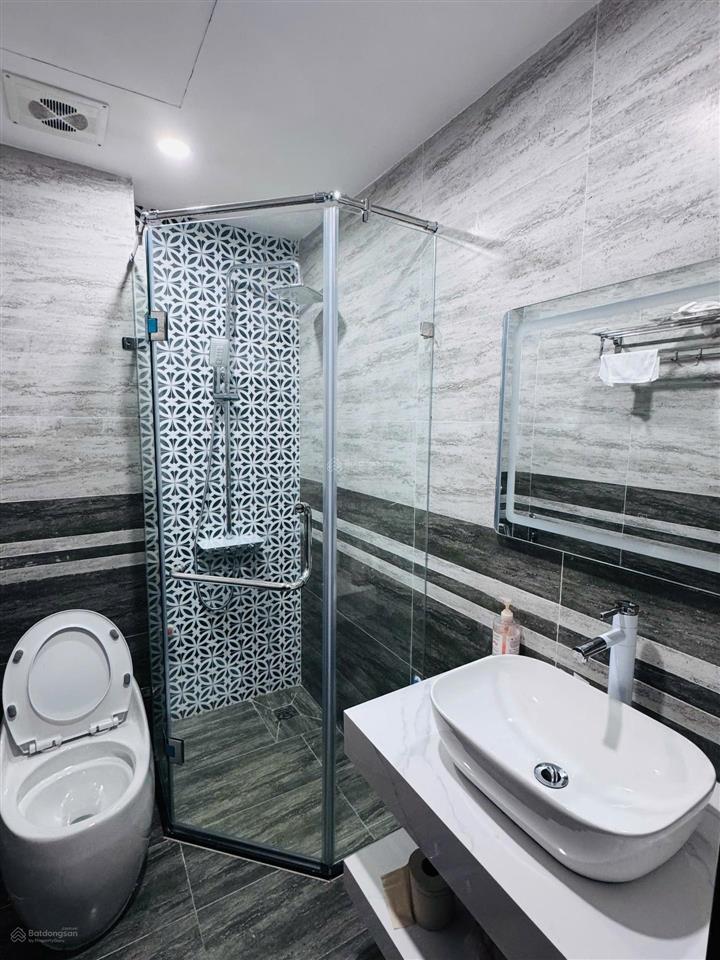 Bán nhà riêng phố hai bà trưng, 45m2 1 nhà ra ô tô