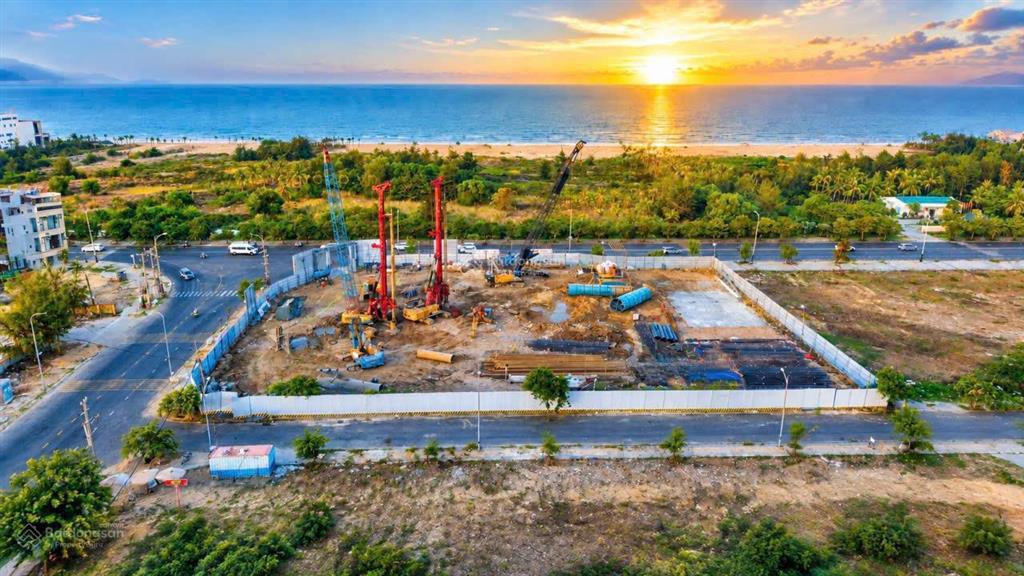 Bán căn hộ mặt biển đầu tiên của sun group đà nẵng chỉ 2,1 tỷ