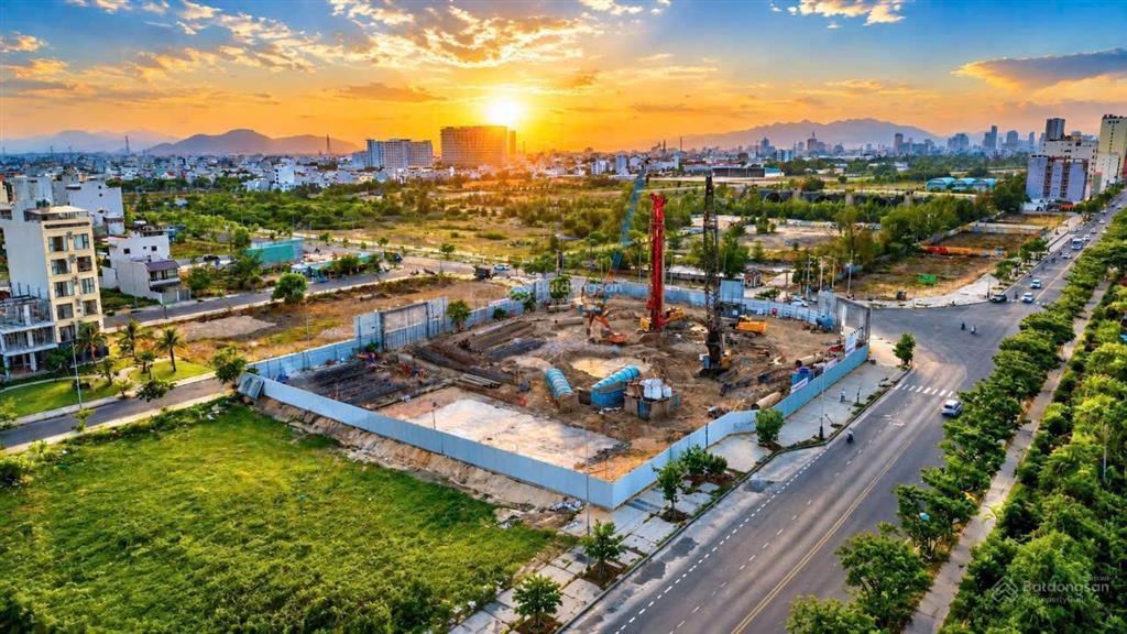Bán căn hộ mặt biển đầu tiên của sun group đà nẵng chỉ 2,1 tỷ