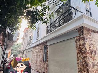 Trung tâm văn quán . lô góc ô tô ngủ trong nhà, dân xây chắc chắn , vừa ở , vừa kd , dt 40m,4tầng