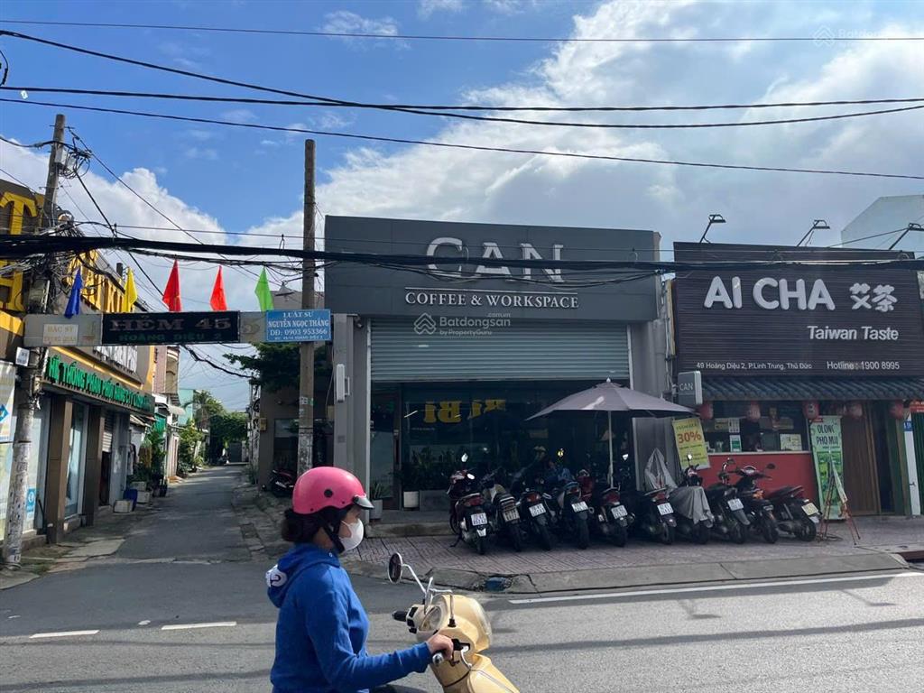 Cho thuê nhà góc 2mt hoàng diệu 2, dt 6x20m trệt lầu, dtsd 260m2