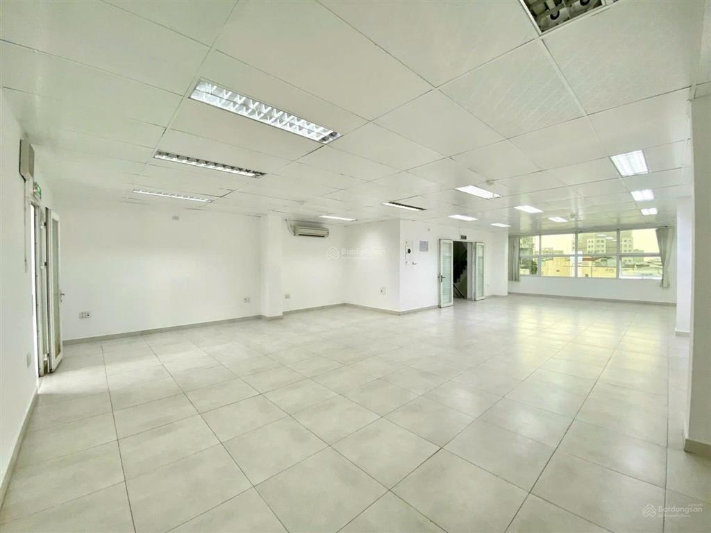 Toà nhà mt phan xích long 8x25m hầm 7 tầng hđt 250tr/th~ giá 45 tỷ