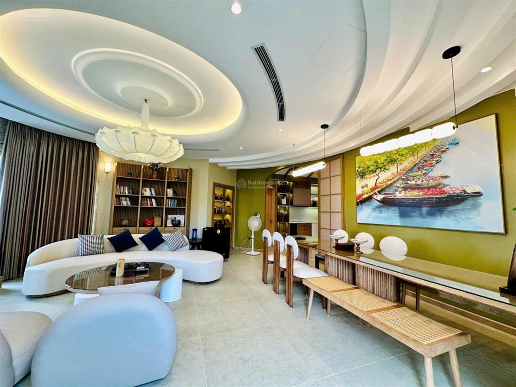 Chủ nhà cần bán villa biển hoa tiên, 615m2, căn giáp ngay biển. hoàn thiện mặt ngoài. giá 17tỷ 